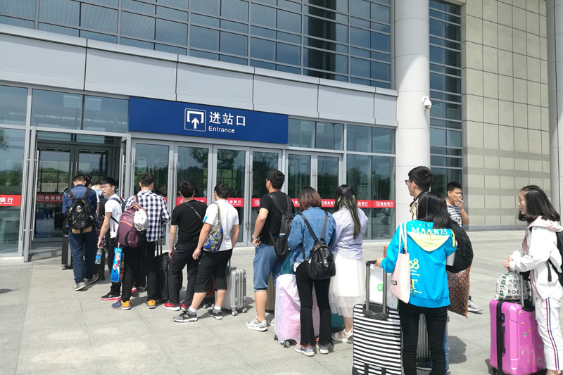 转乘高铁.jpg