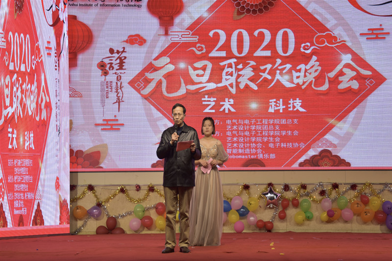 2d07e58e9326217a.jpg