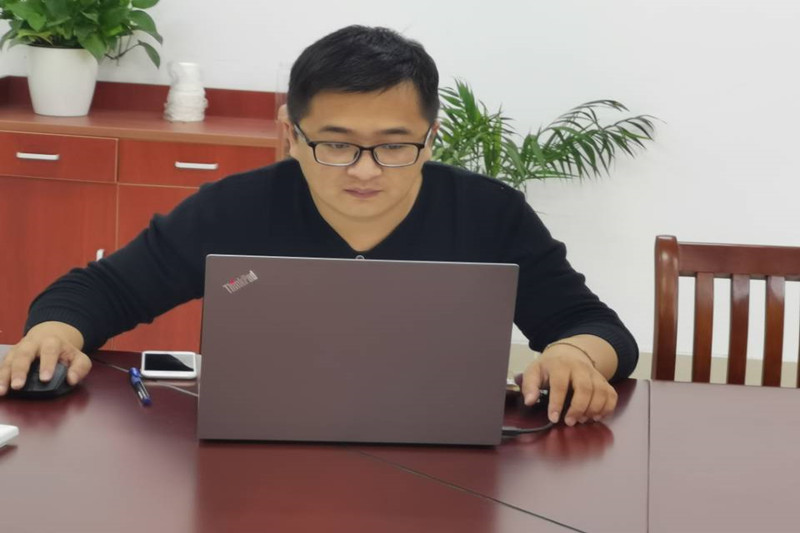 教科研主管主持会议.jpg