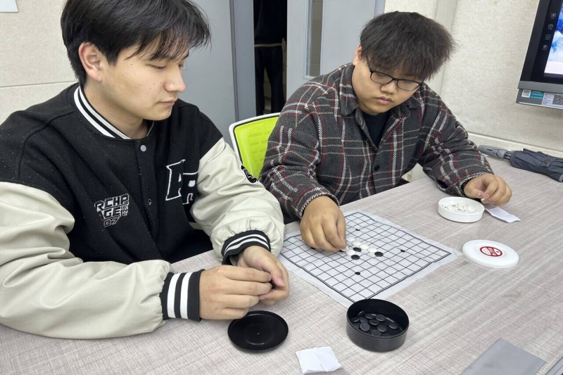 图为五子棋对战.jpg