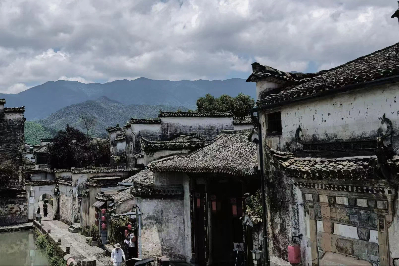 图为水墨宏村古村落景致.jpg