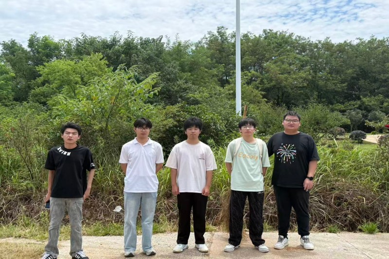 图为实践团合影.jpg