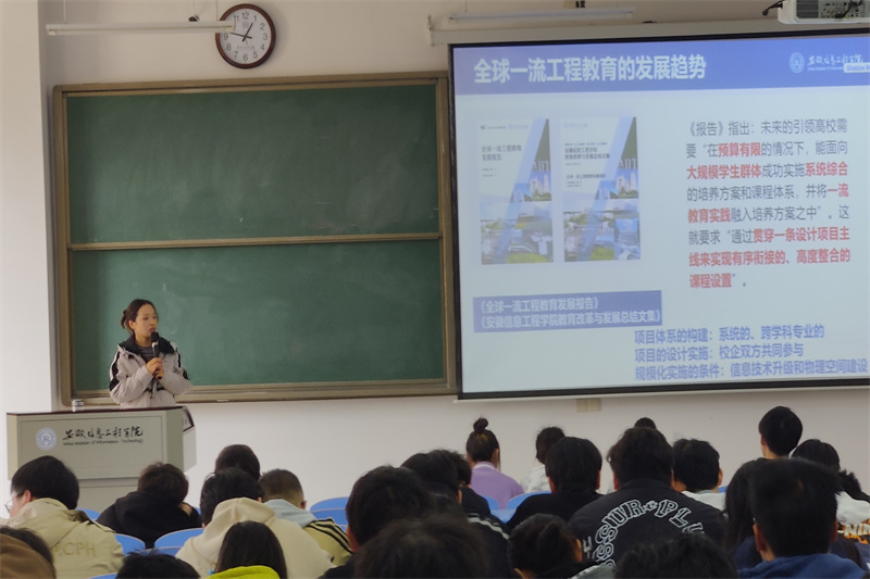 原图图为学生认真学习中.jpg